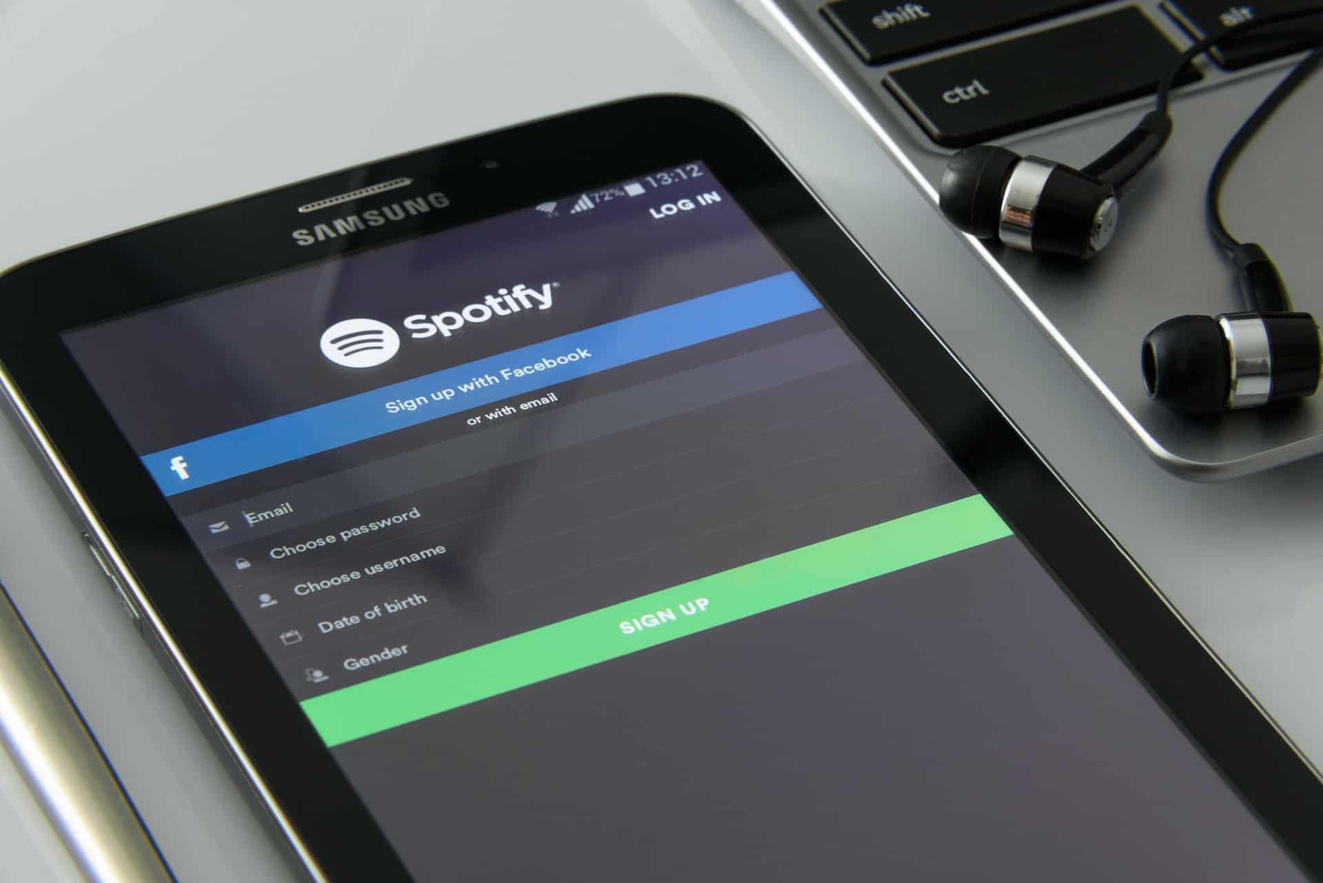 How to Set up Karaoke on Spotify in Less than 10 Minutes - How to Karaoke